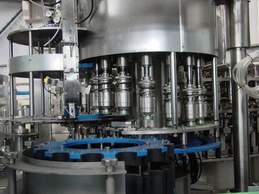 40 Filling Head 16000 BPH Small Scale Juice Bottling Equipment
